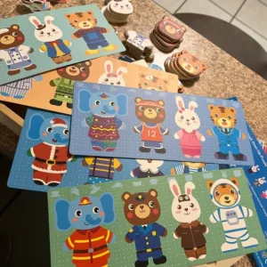 L***a vásárlótól kapott Fa Öltöztetős Puzzle Készlet.