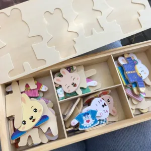 M***a vásárlótól kapott Fa Öltöztetős Puzzle Készlet.