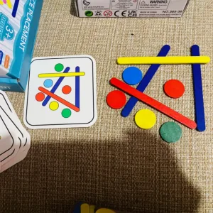 M***o vásárlótól kapott Fa Szivárvány Pálca Puzzle.