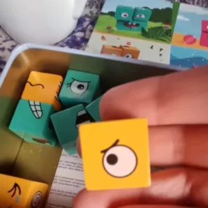 R****i ügyféltől kapott Kifejezés Puzzle Építőkocka Játék csengővel.