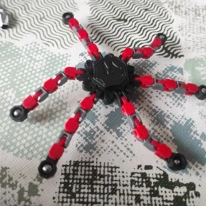 J***e vásárlótól kapott transzformálható robot fidget spinner.