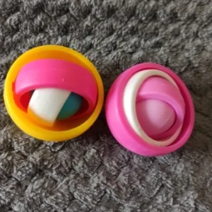 E***y vásárlótól kapott végtelen flip ball ujj fidget spinner.