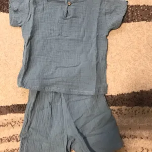 Set de îmbrăcăminte pentru copii din bumbac, tricou și pantaloni scurți, primit de la cumpărătorul I***c.