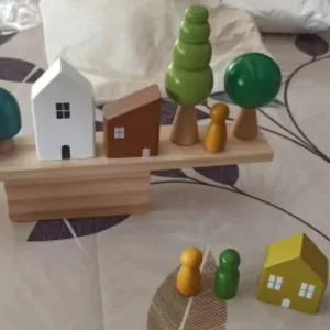 Blocuri de lemn Montessori pentru stivuire, primite de la cumpărătorul S***l.