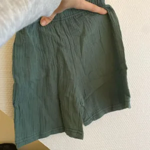 Set de tricou de bumbac și pantaloni scurți pentru copii, primit de la cumpărătorul V****a.