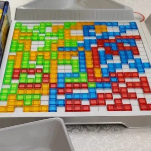 Blokus Pătrate, joc de societate pentru 4 jucători, primit de la cumpărătorul E****a.