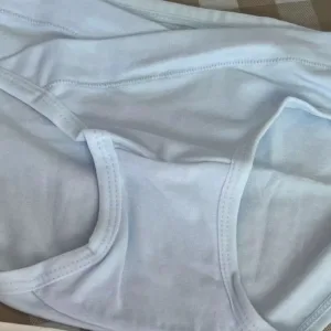 Chiloți de bumbac pentru sarcină, primiți de la cumpărătorul P******h, sub burtică.